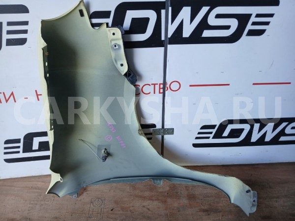 крыло переднее левое Toyota Sienta 