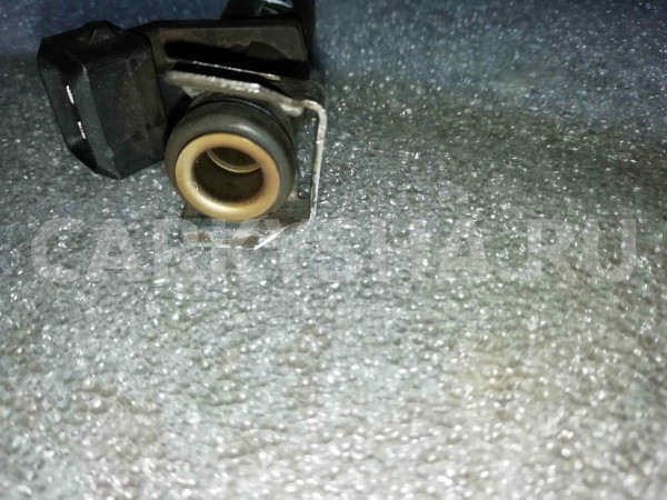 Форсунка топливная BMW X5 E70 (2006—2010) BMW X5 оригинальный номер 13537531634