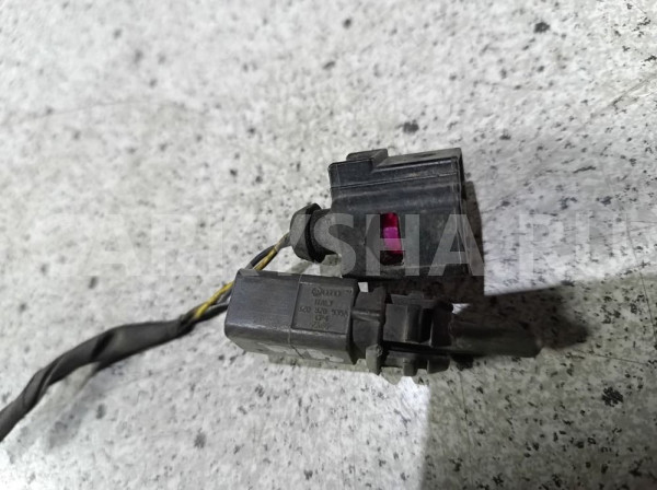 Датчик температуры воздуха Audi Q7 4M (2015—2020) Audi Q7 оригинальный номер 8z0820535n